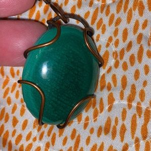 NWOT! Green gemstone necklace
